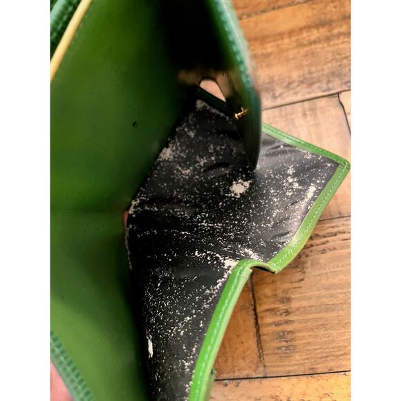 LOUIS VUITTON Green Epi Leather Small Compact Wallet - Picture 10 of 13